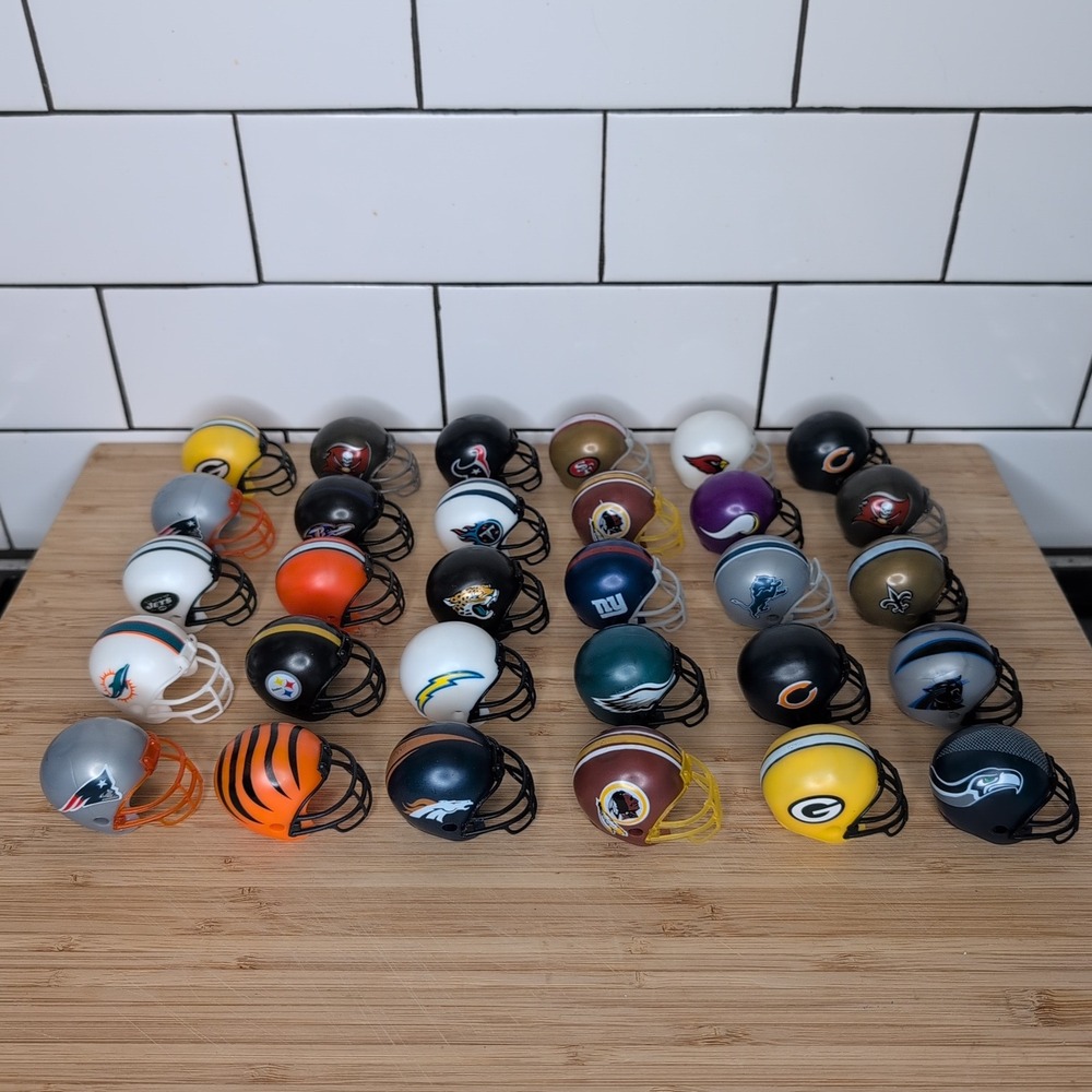 Lot of 30 NFL Mini Helmet Pencil Toppers A&A Global Gumball - Picture 2 of 16
